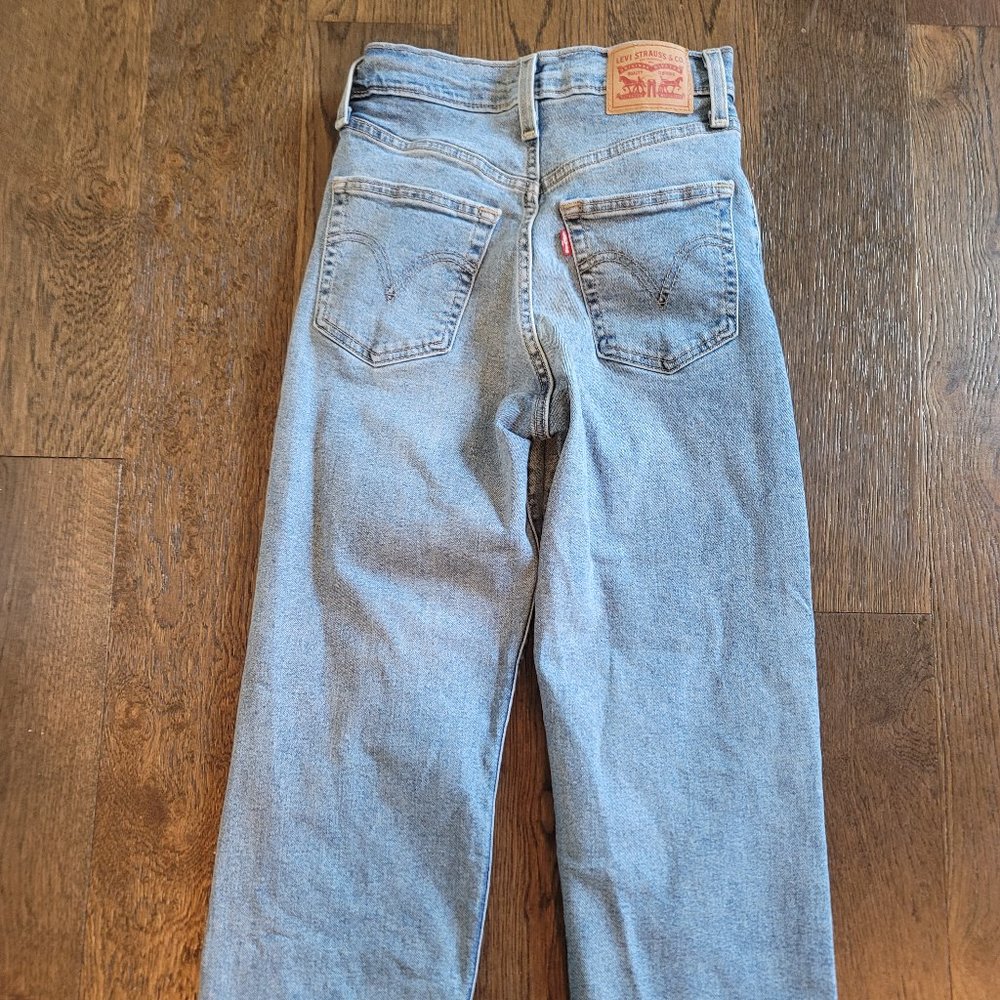 Levi Jeans Size 24 Ribcage Straight Ankle